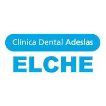 Clínica Dental Adeslas Elche - логотип