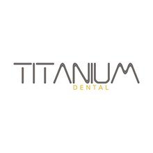 Titanium Dental Santa Pola - логотип