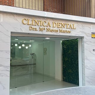 Clínica Dental Dra. Mª Nieves Martos