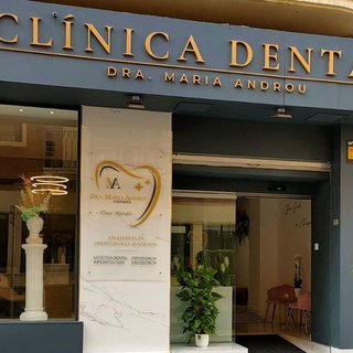 Clinica dental Dra. María Androu
