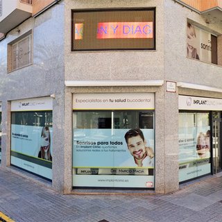 Clínica dental Implant Clinic Elche