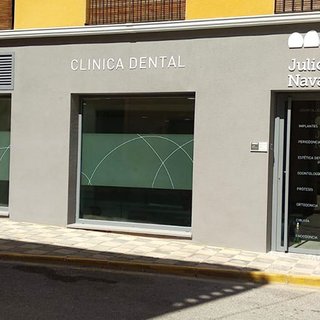 Clínica Dental Julio Navarro